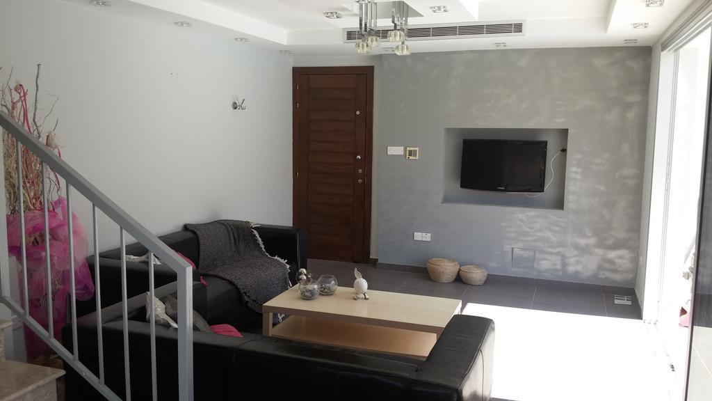 Palms Resort Apartments Alethriko Rum bild