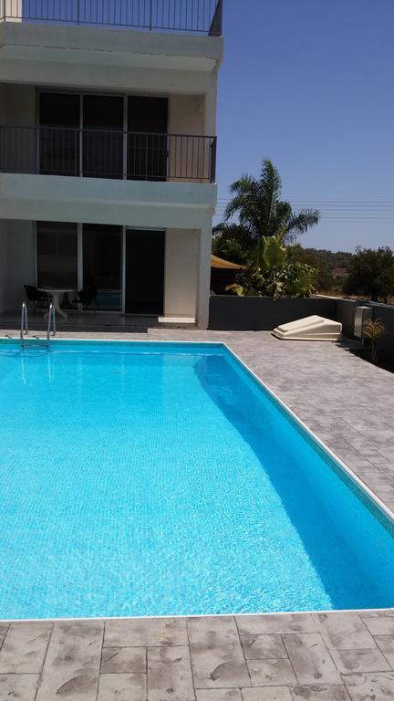Palms Resort Apartments Alethriko Rum bild