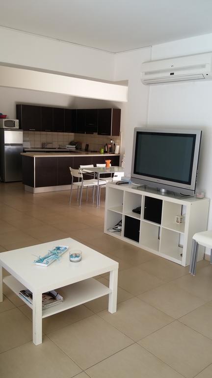 Palms Resort Apartments Alethriko Rum bild